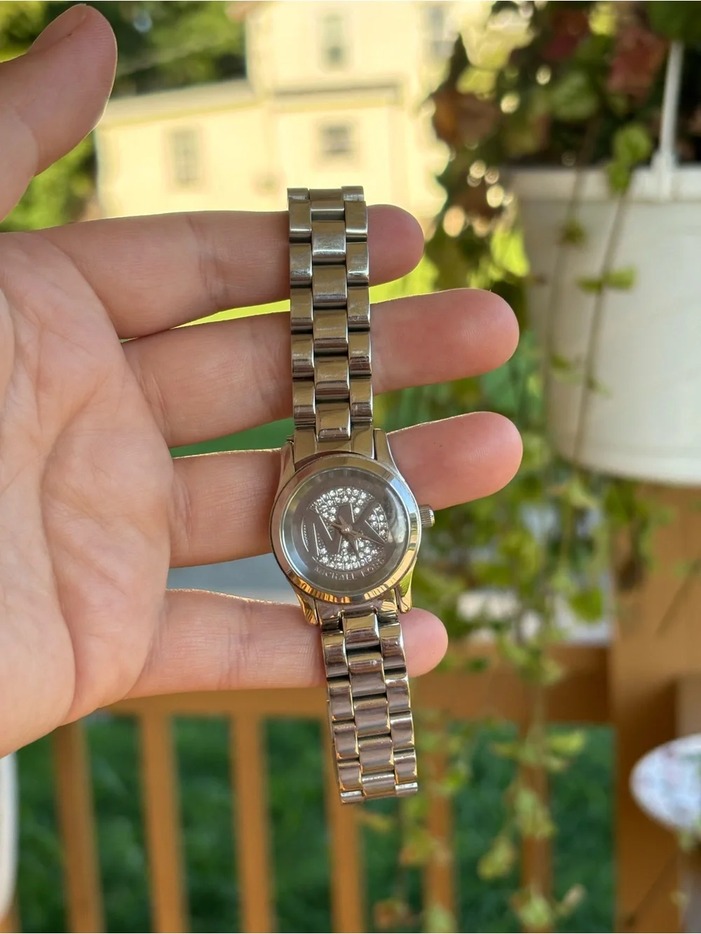 Michael Kors Silver tone elegant Bracelet Watch